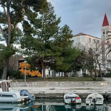 Businci * טרוגיר