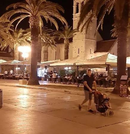 דירה Businci טרוגיר