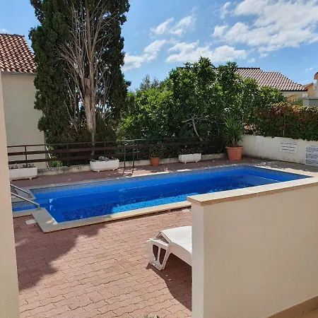 Businci * تروغير