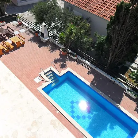 شقة Businci تروغير